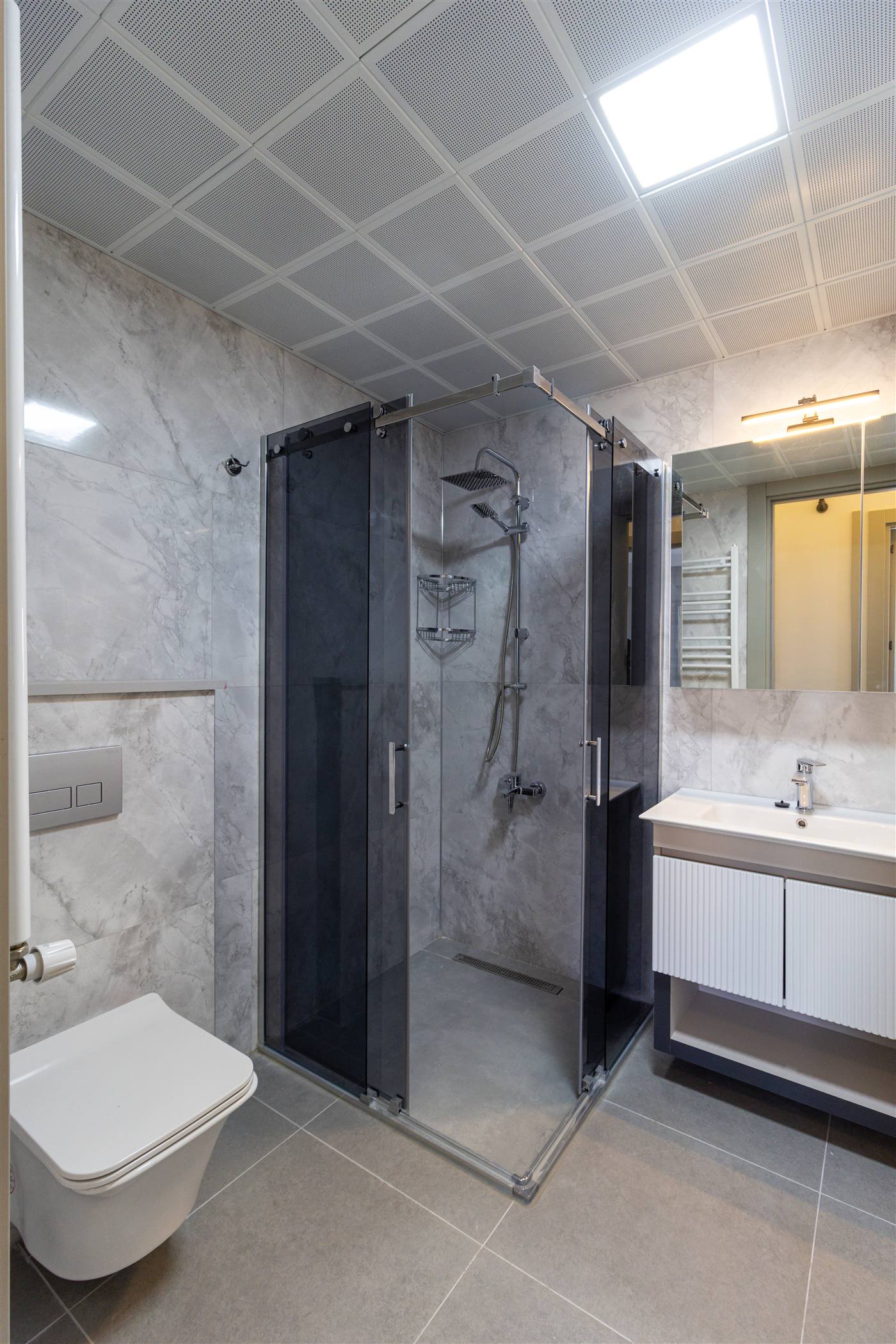 Duşakabinli banyo