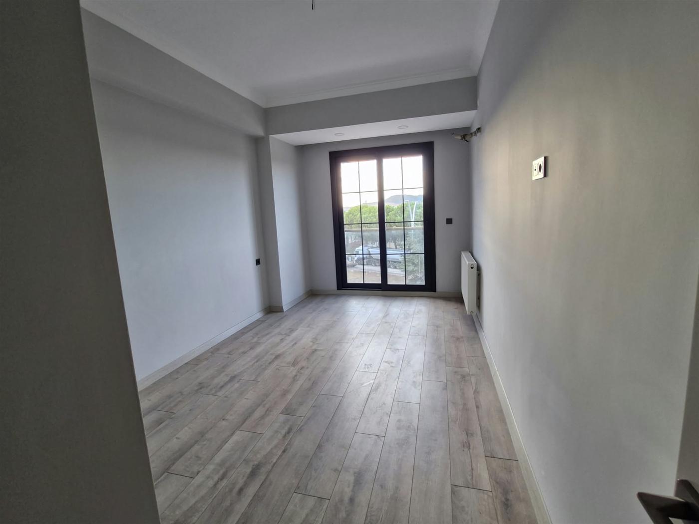 Balkon kapılı yatak odası