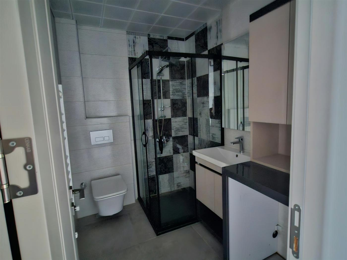 Duşakabinli banyo